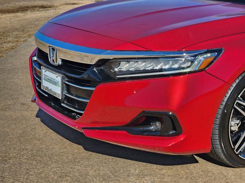 Used 2022 Honda Accord Touring image 10