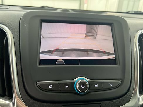 Used 2022 Chevrolet Equinox LS FWD image 15