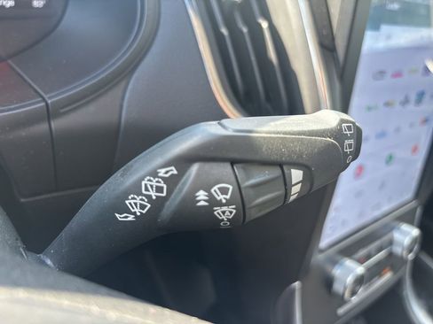 Used 2024 Ford Edge Titanium image 25