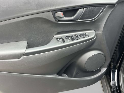 Used 2023 Hyundai Kona SEL image 25