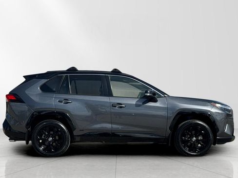 Used 2022 Toyota RAV4 XSE image 2