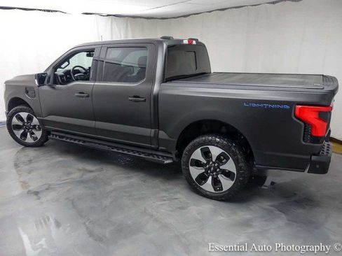 Used 2023 Ford F150 Lightning Platinum AWD/4WD image 8