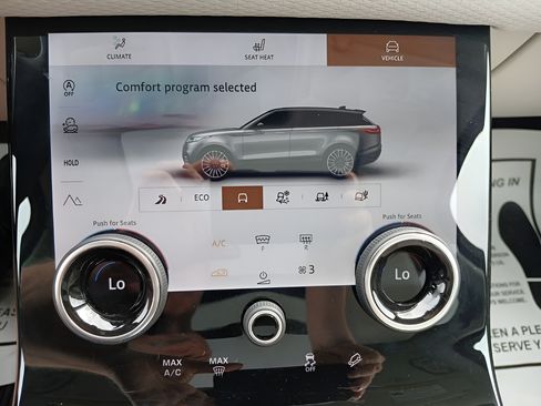 Used 2022 Land Rover Range Rover Velar S AWD/4WD image 17