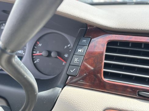 Used 2008 Chevrolet Impala LS FWD image 18