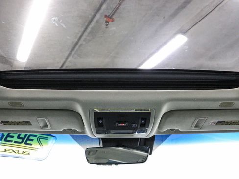 Used 2021 Lexus ES 350 w/ Premium Package FWD image 12