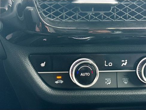 Used 2025 Acura ADX AWD image 21