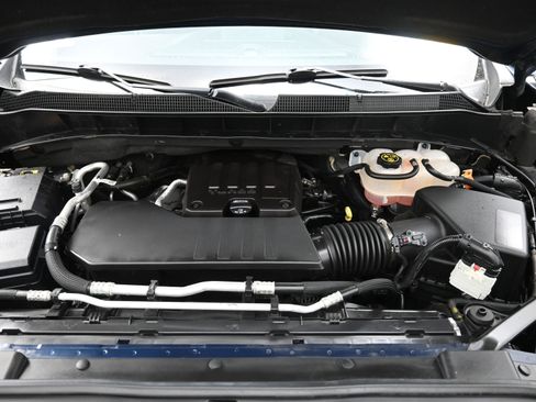 Used 2023 Chevrolet Silverado 1500 Custom image 16