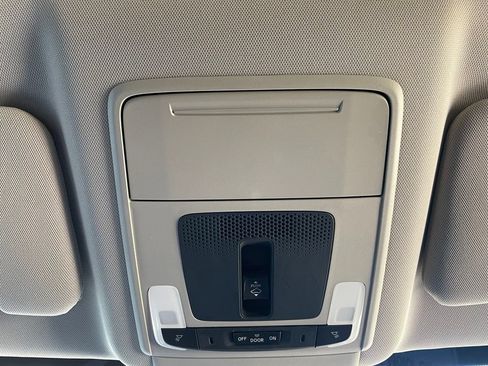 Certified 2025 Honda CR-V EX image 22