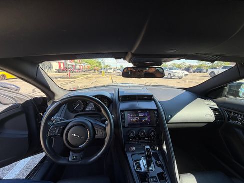 Used 2018 Jaguar F-TYPE R AWD/4WD image 16