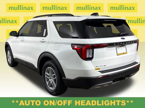 New 2026 Ford Explorer Active w/ Active Comfort Package RWD image 8
