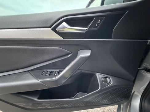 Used 2021 Volkswagen Jetta S image 8