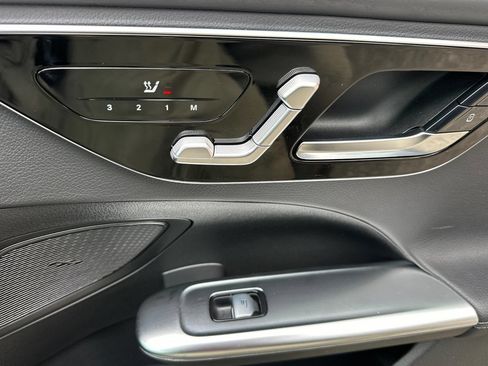 Used 2022 Mercedes-Benz C 300 Sedan image 23