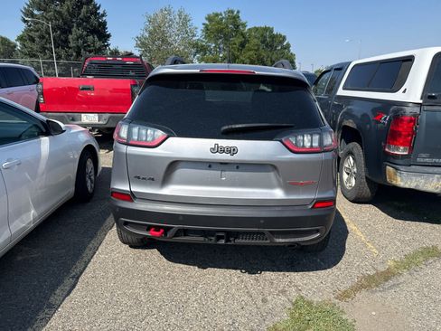 Used 2021 Jeep Cherokee Trailhawk AWD/4WD image 6