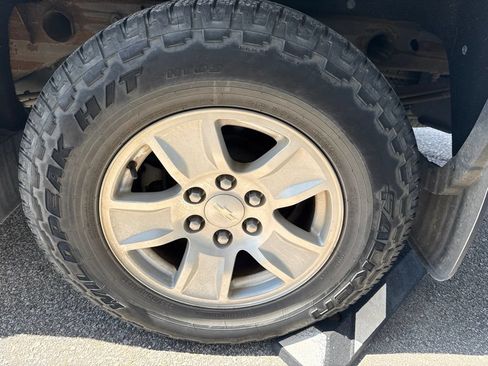 Used 2014 Chevrolet Silverado 1500 LT AWD/4WD image 9
