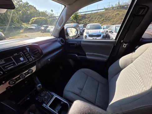Used 2021 Toyota Tacoma SR image 11