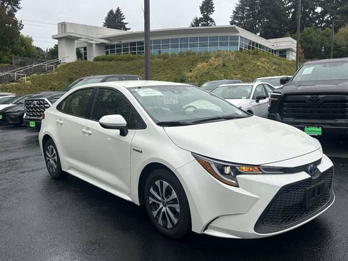 Certified 2021 Toyota Corolla LE FWD image 7