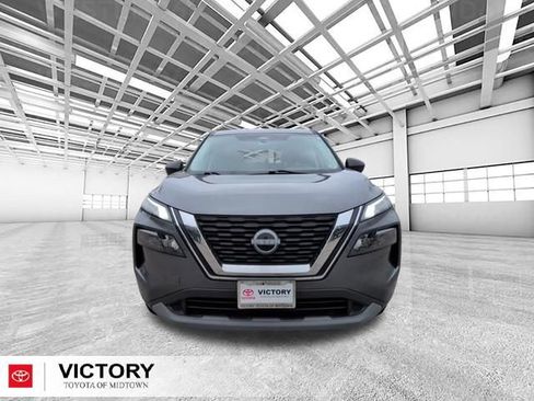 Used 2023 Nissan Rogue S image 8