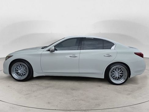 Used 2018 INFINITI Q50 Luxe w/ All Weather Package (L96) AWD/4WD image 8
