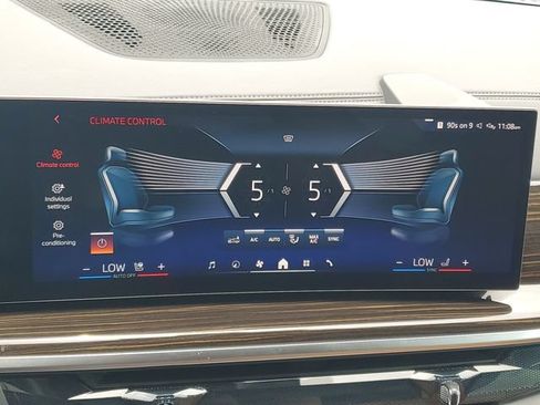 Used 2025 BMW X5 xDrive40i AWD/4WD image 19