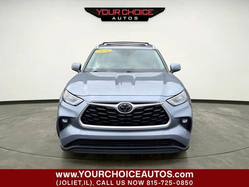 Used 2020 Toyota Highlander XLE FWD image 15