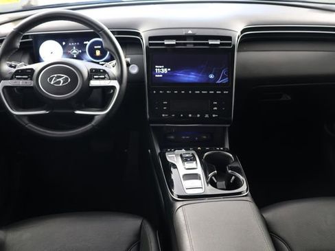 Used 2023 Hyundai Tucson Limited image 2