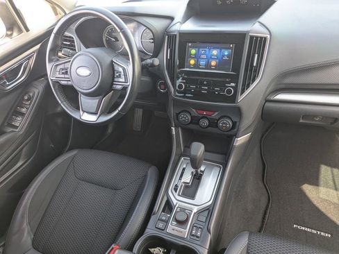 Used 2022 Subaru Forester Premium image 34