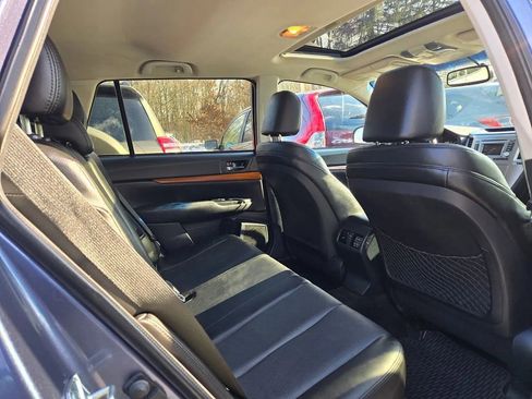 Used 2014 Subaru Outback 2.5i Limited image 29