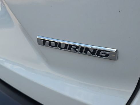 Used 2020 Honda CR-V Touring image 10