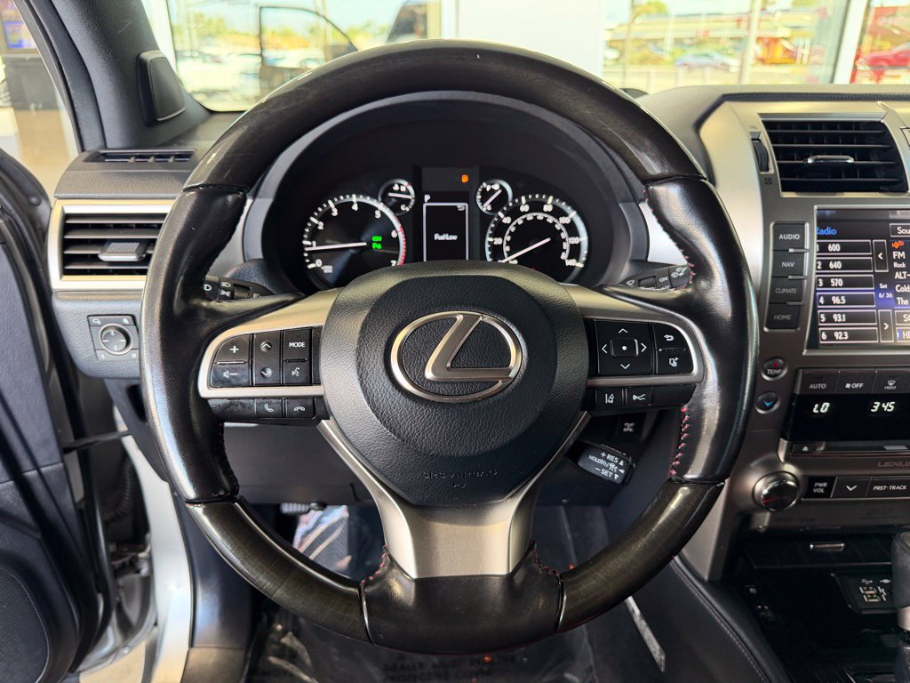 Used 2021 Lexus GX 460 Luxury w/ Sport Design Package AWD/4WD image 24