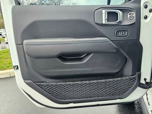 Used 2023 Jeep Wrangler Unlimited Rubicon 4xe w/ Cold Weather Group image 20