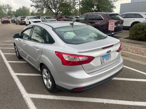 Used 2013 Ford Focus SE FWD image 3