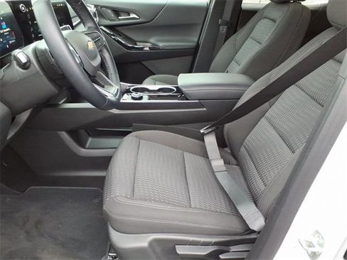 New 2026 Chevrolet Equinox LT w/ LPO, Floor Liner Package image 6
