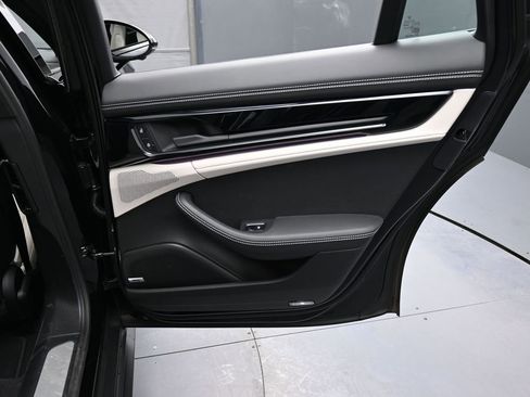 Certified 2025 Porsche Panamera 4 AWD/4WD image 25