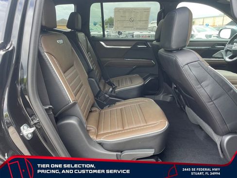 New 2026 GMC Acadia Denali Ultimate FWD image 18