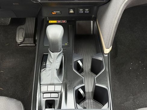 Used 2025 Toyota Camry LE FWD image 27