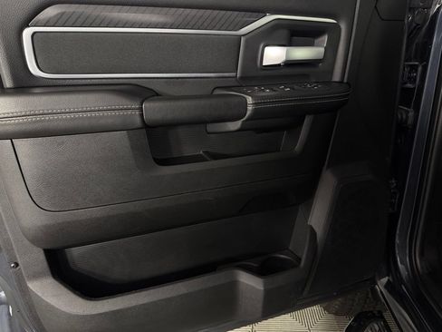 Certified 2025 RAM 2500 Big Horn AWD/4WD image 21