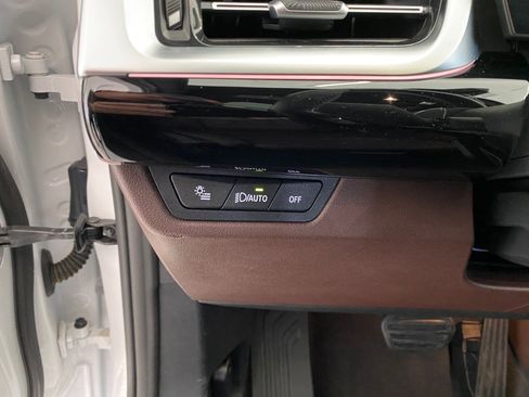 Used 2025 BMW X1 xDrive28i w/ Premium Package image 24