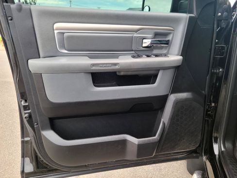 Used 2015 RAM 1500 Classic SLT RWD image 8