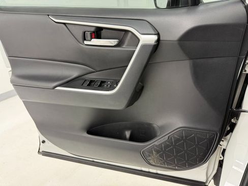 Used 2024 Toyota RAV4 XLE Premium image 15