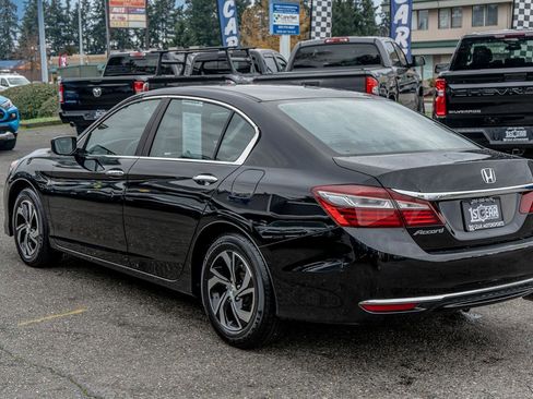 Used 2017 Honda Accord LX image 19