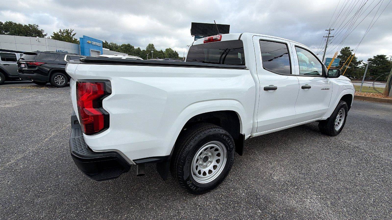 Used 2024 Chevrolet Colorado W/T RWD image 8