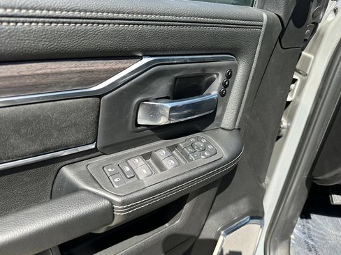 New 2026 RAM 3500 Laramie AWD/4WD image 22
