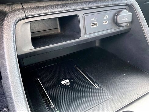 Used 2023 Honda Pilot Touring image 32