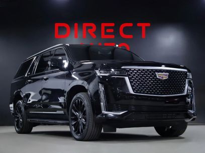 Used 2023 Cadillac Escalade ESV Luxury w/ LPO, Illumination Package
