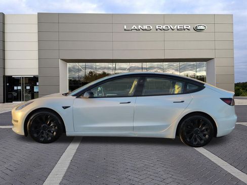 Used 2022 Tesla Model 3 image 8