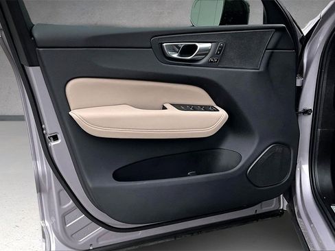 Used 2026 Volvo XC60 B5 Plus w/ Climate Package image 20