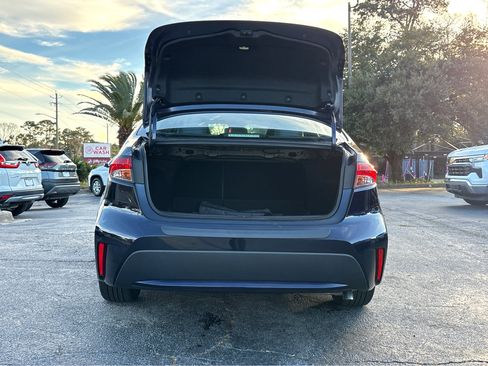 Used 2020 Toyota Corolla LE image 21