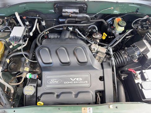 Used 2002 Ford Escape XLT FWD image 30