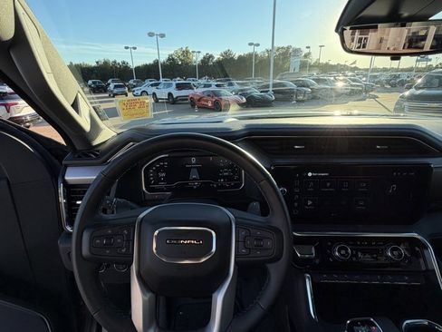 Used 2023 GMC Sierra 1500 Denali w/ Denali Reserve Package image 11