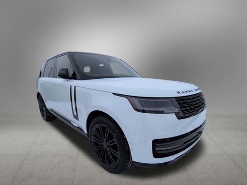 New 2026 Land Rover Range Rover SE image 8